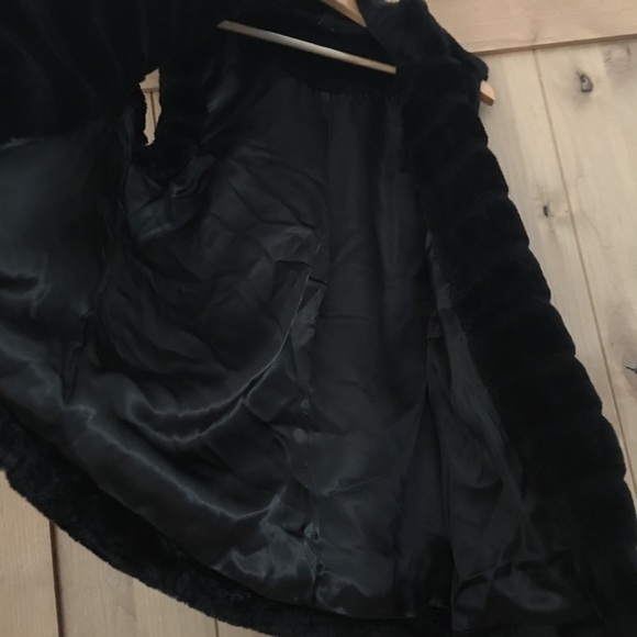 Talbots Faux Fur Open Front Vest Brown - Picture 5 of 7